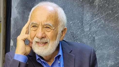 Benny Landa. Benny Landa.
