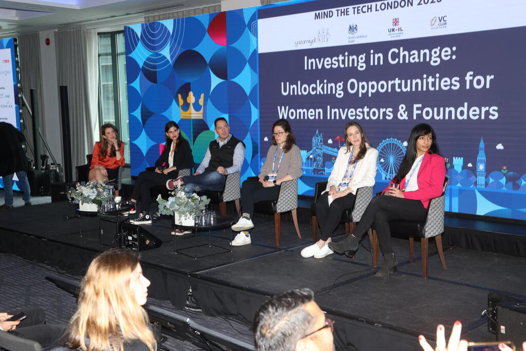 Mind the Tech London Women's Panel featuring: Rubina Singh - Octopus Ventures, Nicole Priel -Ibex, Sophie Windwood - Anthemis, Rotem Elder - 10D VC, Kate Rosenshine - Microsoft and Elinor Honigstein -LinkedIn (Photo: Yariv Katz) וועידת לונדון פאנל נשים: מימין: רובינה סינג מקרן אוקטופוס ונצ'רס, קייט רוזנשיין ממיקרוסופט, ניקול פריאל מקרן IBEX , רותם אלדר...