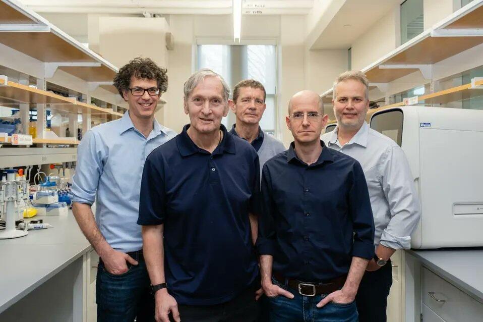 (L to R): Allon Klein, Cliff Tabin, Olivier Pourquie, Jonathan Rosenfeld, Micha Breakstone (Somite) Micha Somite Team